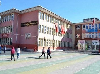 Ankara-Çankaya-Mehmet Özcan Torunoğlu Ortaokulu fotoğrafı