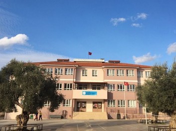 İzmir-Ödemiş-Mustafa Ayşe Yanbastı Ortaokulu fotoğrafı