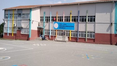 İzmir-Konak-Gürçeşme Leman Alptekin Ortaokulu fotoğrafı