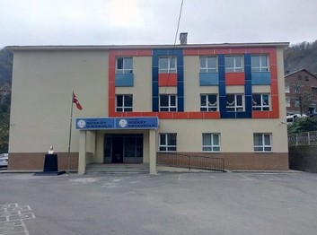 Artvin-Borçka-Düzköy Ortaokulu fotoğrafı