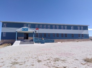Ağrı-Diyadin-Hacıhalit Ortaokulu fotoğrafı