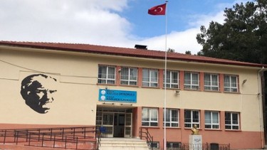 Burdur-Merkez-Kozluca Ortaokulu fotoğrafı