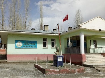 Van-Başkale-Albayrak İlkokulu fotoğrafı