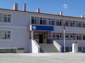 Afyonkarahisar-Şuhut-Karaadilli Ortaokulu fotoğrafı