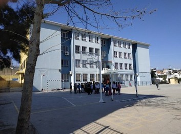 İzmir-Karabağlar-Peker Mahallesi İlkokulu fotoğrafı