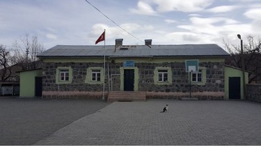 Kars-Kağızman-70. Yıl Ortaokulu fotoğrafı