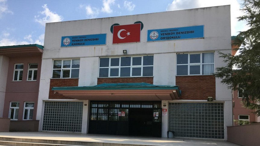 Kocaeli-Başiskele-Yeniköy Denizdibi Ortaokulu fotoğrafı