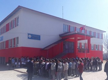 Kahramanmaraş-Afşin-Arıtaş Ortaokulu fotoğrafı