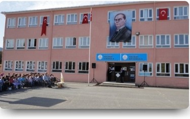 Trabzon-Vakfıkebir-Yalıköy İlkokulu fotoğrafı