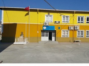 İzmir-Bergama-Osman Nuri Ersezgin Ortaokulu fotoğrafı