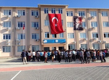 Antalya-Alanya-Payallar Günay Demirel Ortaokulu fotoğrafı