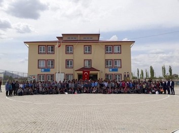 Kahramanmaraş-Elbistan-Tepebaşı Selçuklu Ortaokulu fotoğrafı