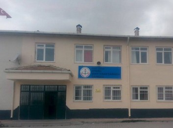 Niğde-Çiftlik-Divarlı Şehit İlhan Çankaya İlkokulu fotoğrafı
