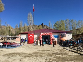 Erzurum-Narman-Hüsamettin Yavuz İlkokulu fotoğrafı