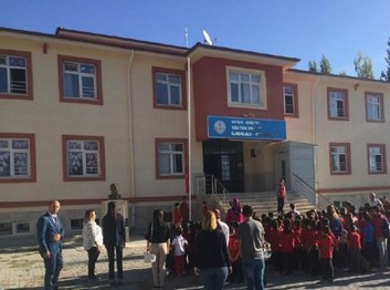 Antalya-Korkuteli-Yelten Dallar İmam Hatip Ortaokulu fotoğrafı