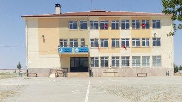 Gaziantep-Yavuzeli-Üçgöl Ortaokulu fotoğrafı