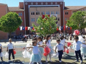 İstanbul-Sultanbeyli-Yıldırım Beyazıt Ortaokulu fotoğrafı