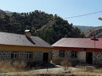 Bitlis-Mutki-Göztepe Köyü İlkokulu fotoğrafı