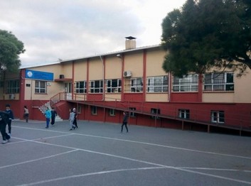 İzmir-Foça-Necla Midilli Merkez Ortaokulu fotoğrafı