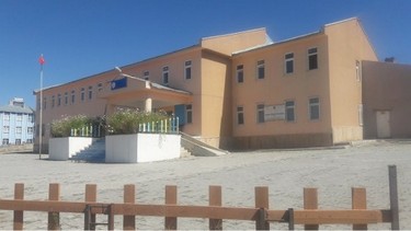 Van-Özalp-Tepedam İlkokulu fotoğrafı