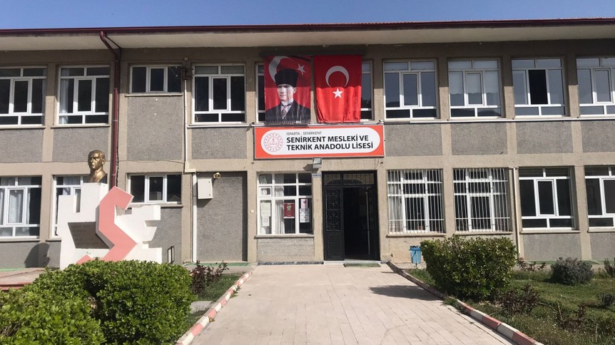 Isparta-Senirkent-Senirkent Mesleki ve Teknik Anadolu Lisesi fotoğrafı
