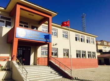 Hakkari-Yüksekova-15 Temmuz Şehitleri Ortaokulu fotoğrafı