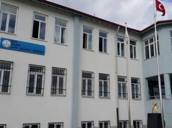 Niğde-Merkez-Ağcaşar Hazim Arslanbay Ortaokulu fotoğrafı
