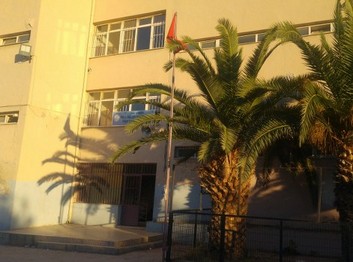 İzmir-Bornova-Mevlana Celaleddin Rumi İmam Hatip Ortaokulu fotoğrafı