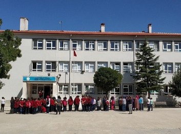 Afyonkarahisar-Sinanpaşa-Ahmet Mesut Yılmaz Ortaokulu fotoğrafı