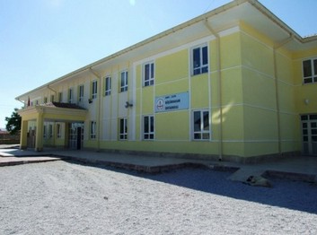 Konya-Çeltik-Küçükhasan Ortaokulu fotoğrafı