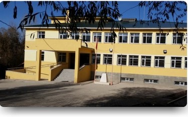 Van-Muradiye-Uluşar Bolu Ortaokulu fotoğrafı