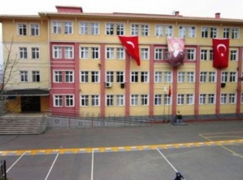 İstanbul-Beyoğlu-Haliç İlkokulu fotoğrafı