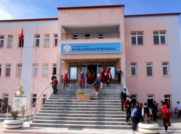 Kahramanmaraş-Türkoğlu-Beyoğlu İmam Hatip Ortaokulu fotoğrafı