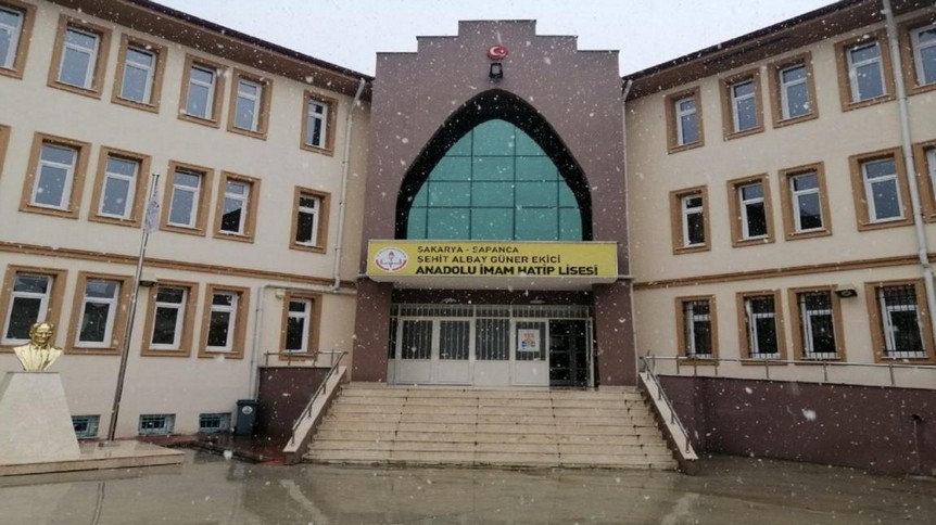 Sakarya-Sapanca-Şehit Albay Güner Ekici Anadolu İmam Hatip Lisesi fotoğrafı