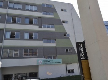 İstanbul-Esenler-Esenler Prof. Dr. Sadettin Ökten Bilim ve Sanat Merkezi fotoğrafı
