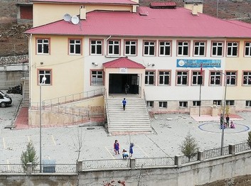 Elazığ-Arıcak-Üçocak Kutludüğün İlkokulu fotoğrafı