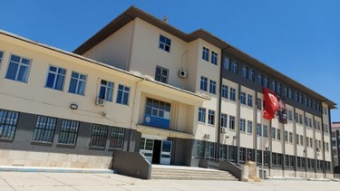 İzmir-Torbalı-Şehit Kadir Altuntaş Cumhuriyet Ortaokulu fotoğrafı