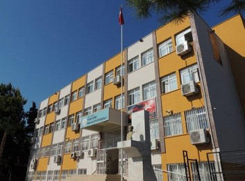 Mersin-Yenişehir-Yenişehir Yunus Emre İmam Hatip Ortaokulu fotoğrafı