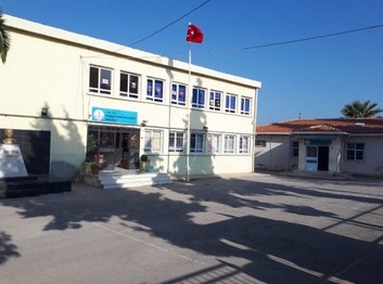 İzmir-Urla-Avni Kaya Kokucu Ortaokulu fotoğrafı