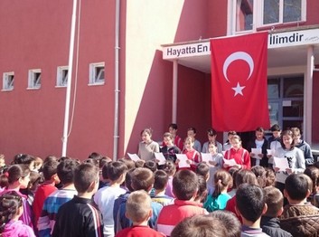Konya-Akşehir-Yazla Şehit Astsubay İbrahim Geçer Ortaokulu fotoğrafı