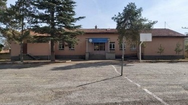 Konya-Akşehir-Karahüyük Ali Akkanat Ortaokulu fotoğrafı