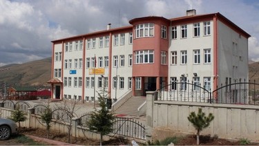 Niğde-Çamardı-Çamardı Şehit Muttalip Soylu Anadolu İmam Hatip Lisesi fotoğrafı