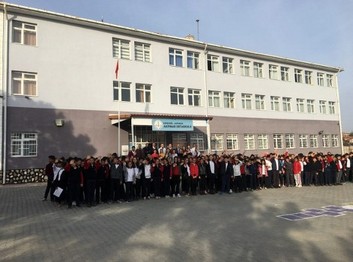 Kırşehir-Akpınar-Akpınar Ortaokulu fotoğrafı