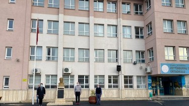 İstanbul-Zeytinburnu-Zeytinburnu 75. Yıl Ortaokulu fotoğrafı