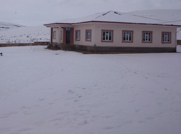 Kahramanmaraş-Elbistan-Karamağra Ortaokulu fotoğrafı