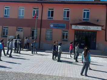 Konya-Çumra-Yenisu Ortaokulu fotoğrafı