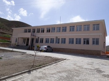Van-Saray-Koçbaşı Ortaokulu fotoğrafı