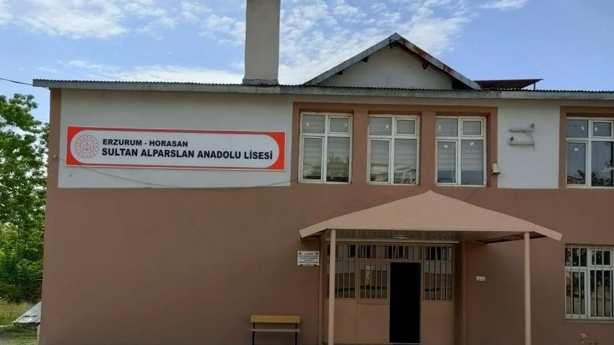 Erzurum-Horasan-Sultan Alparslan Anadolu Lisesi fotoğrafı