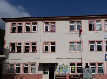 Trabzon-Çarşıbaşı-Kovanlıköy İlkokulu fotoğrafı