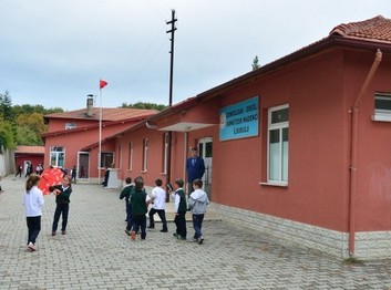 Zonguldak-Ereğli-Armutçuk Madenci İlkokulu fotoğrafı